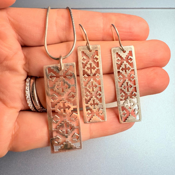 Native American Southwestern Motif Cutout Sterling Silver Earrings Necklace Set - Picture 6 of 7